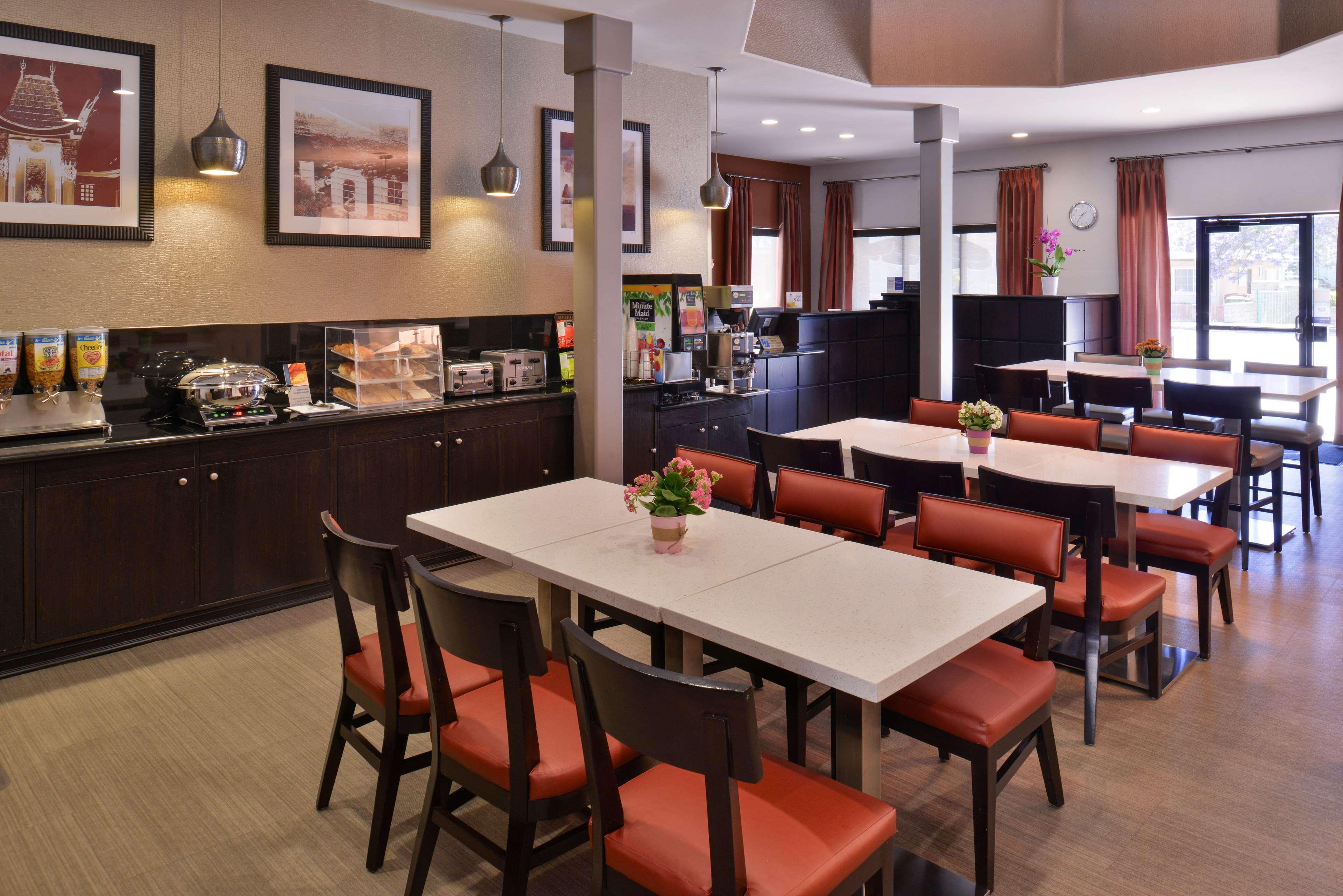 Western Royal Palace Inn&suites Los Angeles