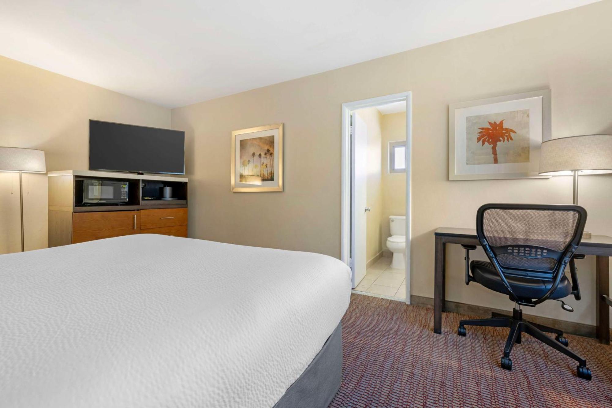 Hotel Western Royal Palace Inn&suites 3*